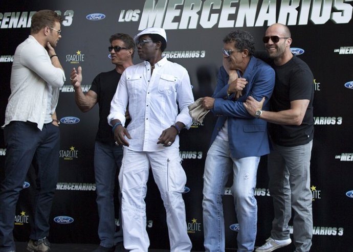 Los mercenarios coinciden en que banderas es el mejor actor