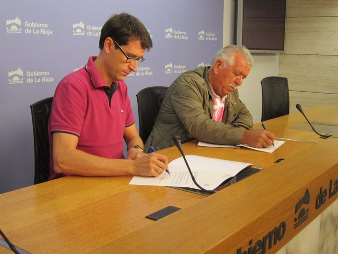 Gonzalo Capellán y Ángel Seisas firman el convenio de colaboración