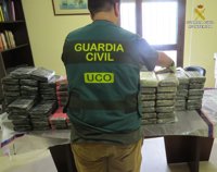 Los marineros de Elcano detenidos escondieron los 127 kilos de cocaína entre las velas de reserva del buque