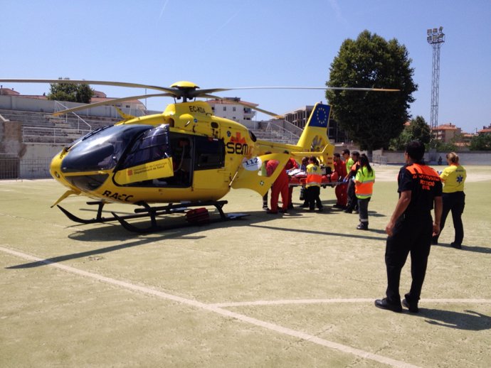 Evacuación en helicóptero de un hombre que se estaba ahogando
