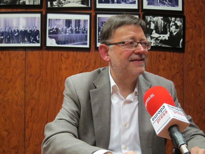 El diputado del PSOE y secretario general del PSPV, Ximo Puig