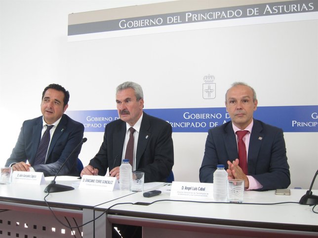 Graciano Torre junto a Zapico y Cabal