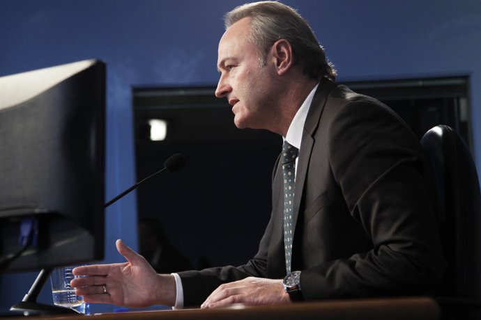 Imagen de archivo de Alberto Fabra en una rueda de prensa