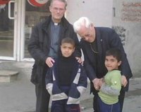 España evacúa de Gaza a un segundo grupo de 33 personas, entre ellos 14 niños