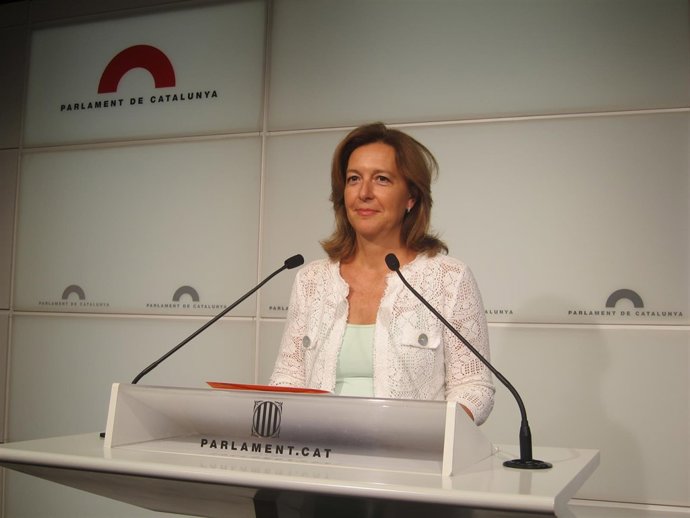 Carina Mejías, C's
