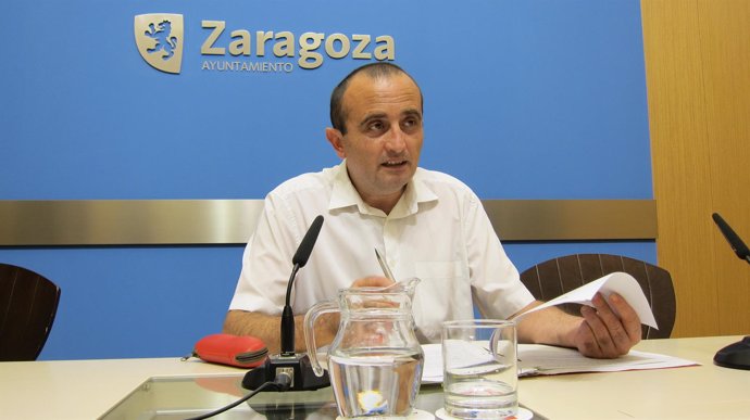 El concejal de IU en el Ayuntamiento de Zaragoza, Raúl Ariza
