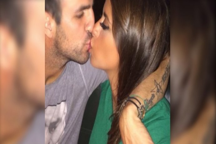 Romantico regreso de Fábregas y Semaan a Londres