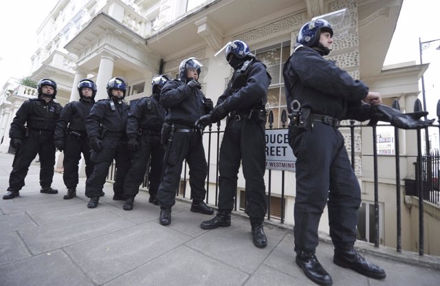 Policías En Reino Unido