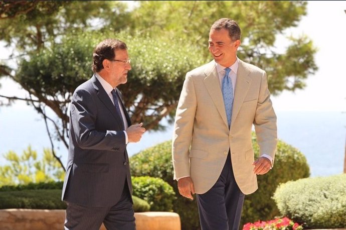 El Rey Felipe VI y el presidente del Gobierno, Mariano Rajoy
