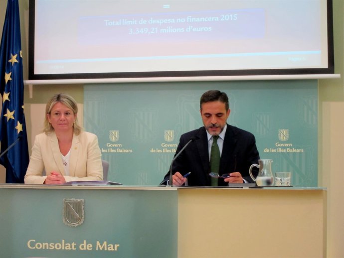 Núria Riera y José Vicente Marí en rueda de prensa