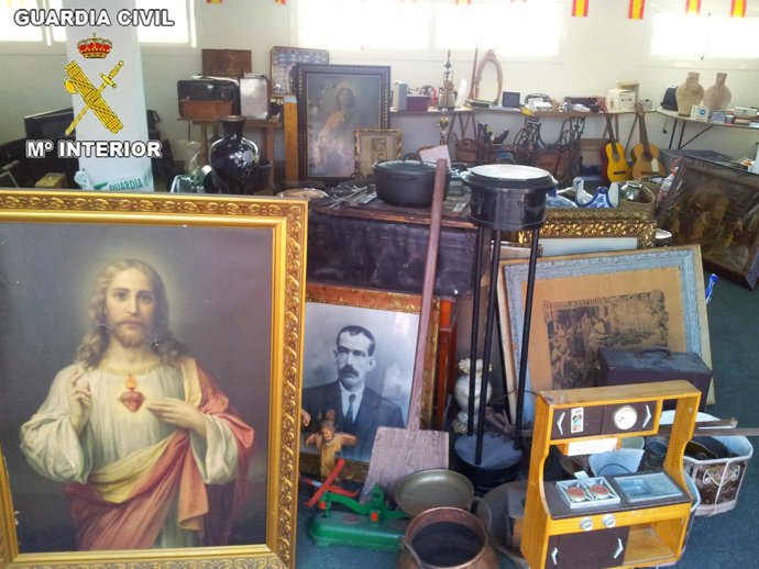 Objetos de arte incautados por los agentes de la Guardia Civil