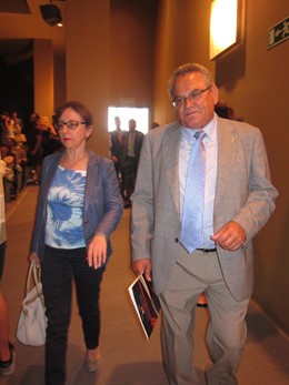 Belén Fernández, con Ovidio de la Roza.