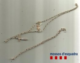 Collares recuperados por los Mossos d'Esquadra