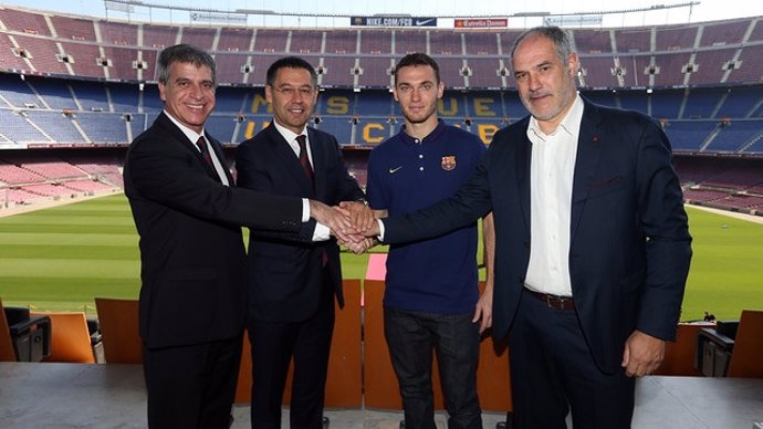 Presentación Vermaelen Zubizarreta Bartomeu Mestre Camp Nou