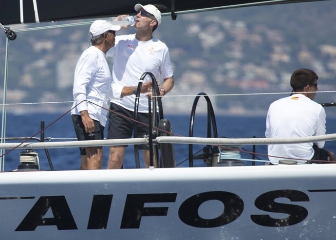 Rey en ultimo dia de regatas