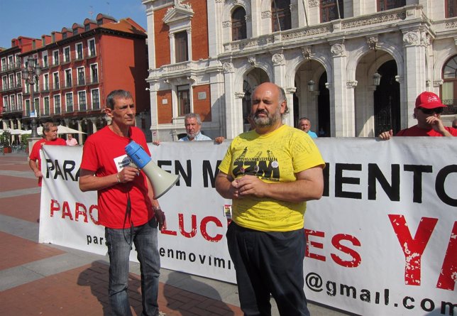El desempleado Ramiro Pinto en la concentración de Parados en Movimiento