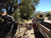 Rescatadas dos personas heridas leves tras un accidente de tráfico en la A-405 en San Pablo de Buceite