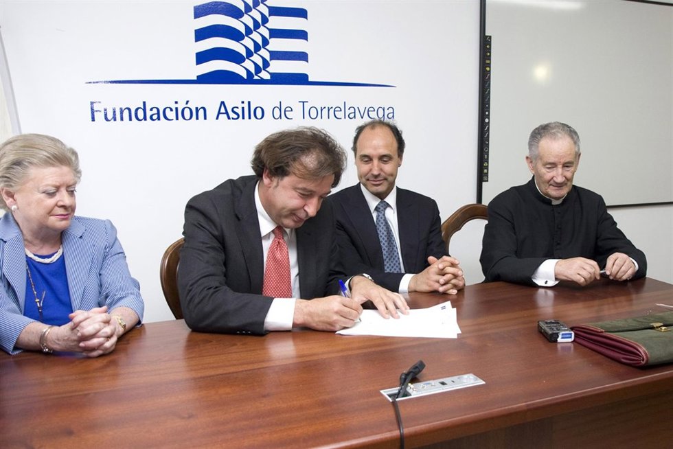 Diego En La Fundación Asilo