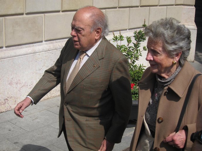 Jordi Pujol y su esposa, Marta Ferrusola (Archivo)