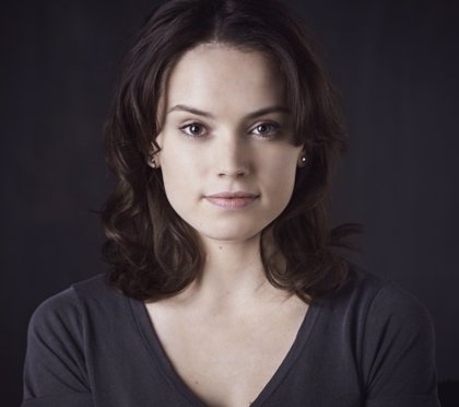 Star Wars: Daisy Ridley estará en los episodios VIII Y IX Star Wars: Daisy Ridley estará en los episodios VIII Y IX