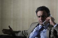 El candidato brasileño Aécio Neves dice que en su partido los corruptos no serán "héroes"