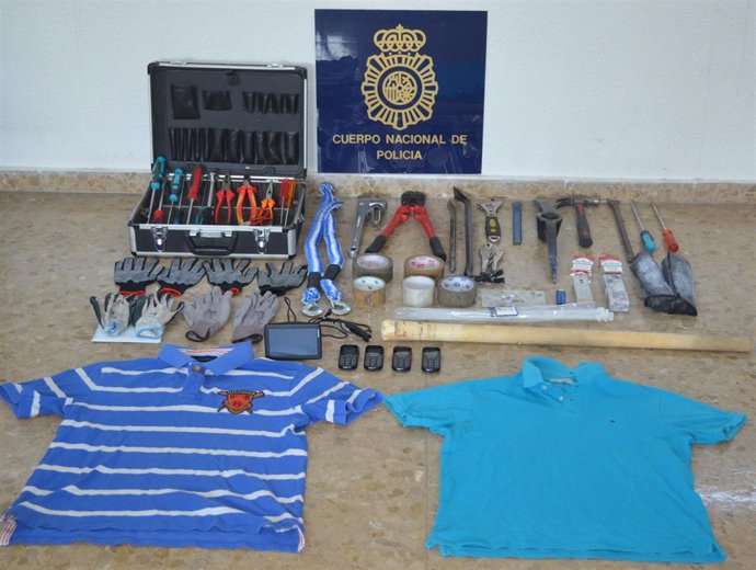 La Policía Nacional detiene a cuatro personas por robos a Recaudadores 