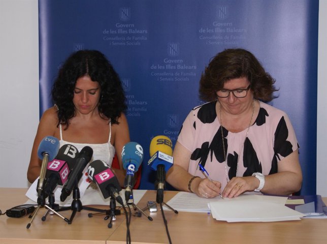 Sandra Fernández y Catalina Cirer         
