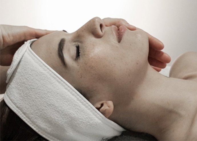 En verano, cuida tu piel de las exposiciones solares