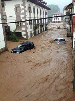 Calle de Elizondo durante las inundaciones del 4 de julio.