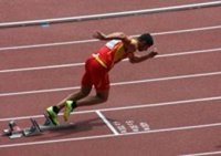 España encuentra opciones de medalla en los 400 metros