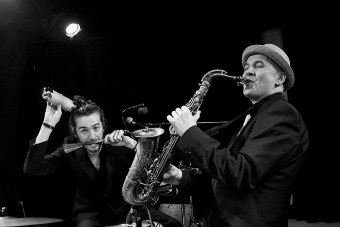 Maracas para dos grupo de jazz