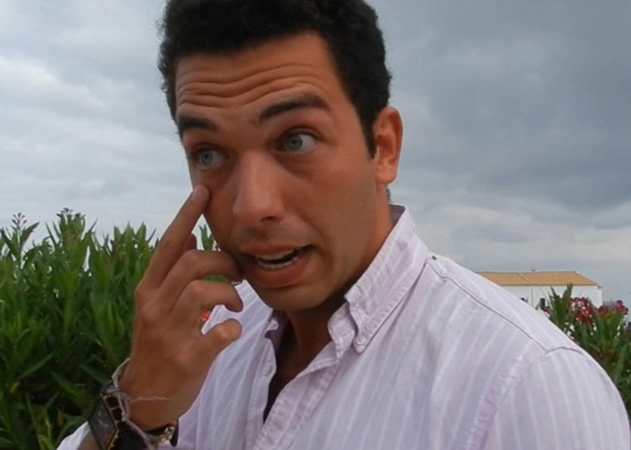 Alberto Isla desesperado en Twitter Chabelita