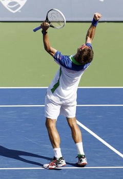 Tenis