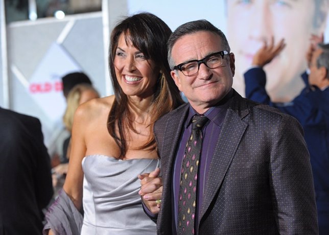 Susan Schneider and Robin Williams arrive at the premi