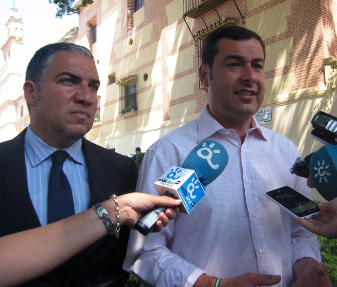 Elías Bendodo y Juanma Moreno, PP-A, en la romería de la Victoria Feria Málaga