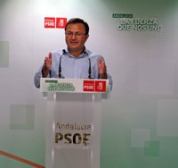 El PSOE-A defiende su propuesta de nueva ayuda estatal a parados como "medida de justicia social"