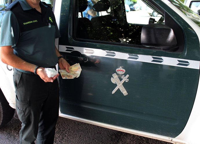 Droga intervenida por la Guardia Civil 