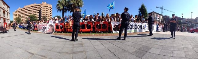 Protesta contra las corridas de toros en Gijón