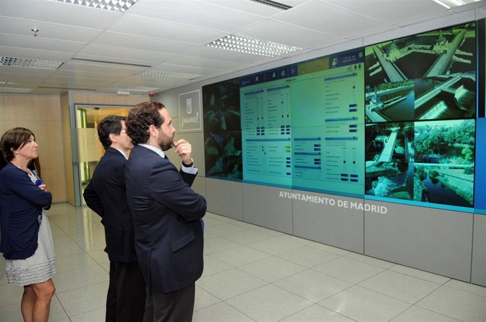 Sanjuanbenito en el centro de control                     