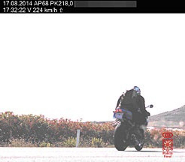 Imputado un motorista por circular a 224 km/h en la AP-68.