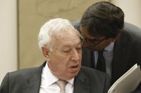 Los españoles adoptantes de niños etíopes piden a Margallo que "no desista"