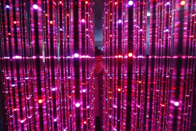 Miles de diodos de luz LED