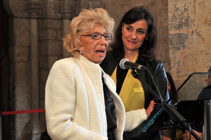 Mercè Diogène durante la inauguración de una exposición en Sant Cugat