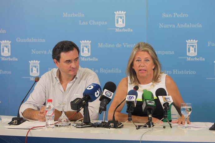 Félix Romero y la alcaldesa de Marbella Ángeles Muñoz