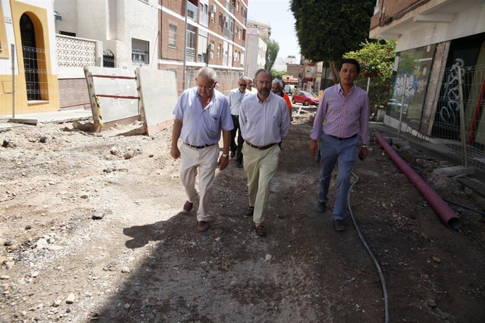 El alcalde visita las obras de El Quemadero