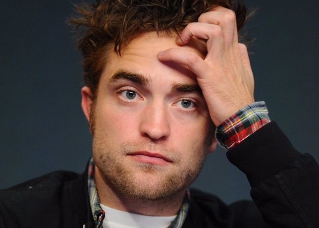  Robert Pattinson Speaks During The Meet The Filmma