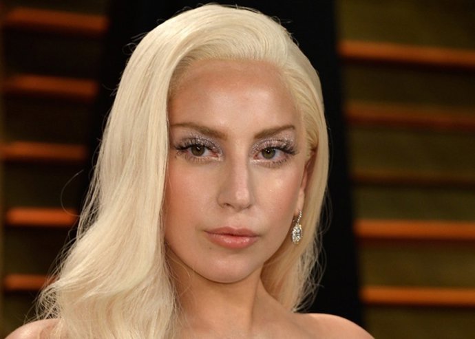 Lady Gaga, ¿pensando en una boda espacial? 