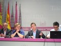 Page ve "muy grave" que Rajoy quiera aprobar sin el PSOE la elección directa de alcaldes