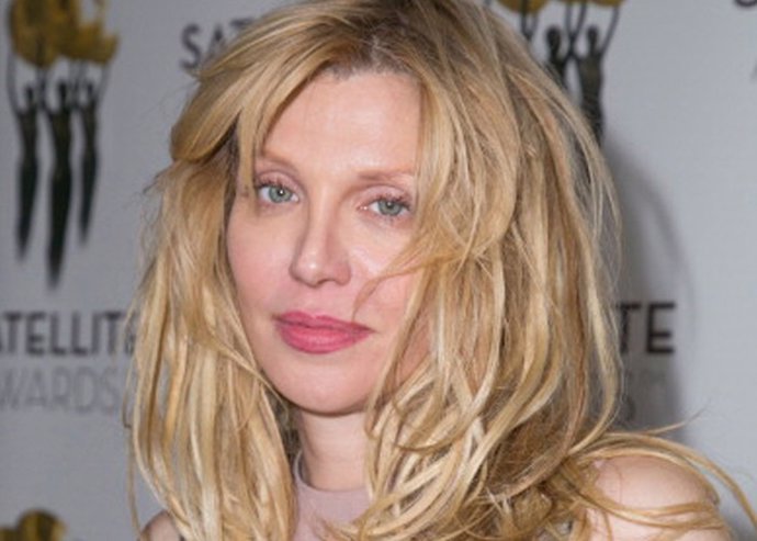 Courtney Love confiesa que arrasó con la herencia de kurt Cobain