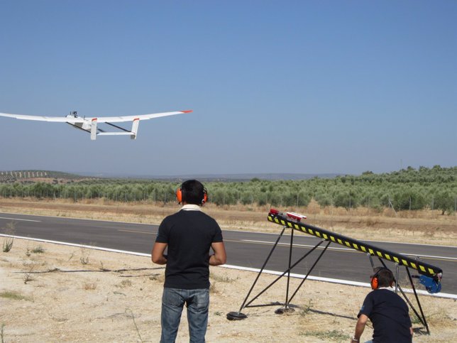 Atlas acoge el primer vuelo fuera de vista con aviones no tripulados en España.